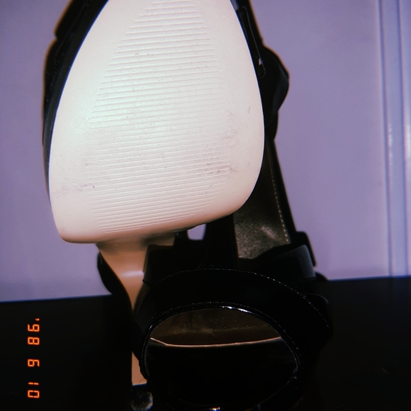 Black Heels - Picture 4 of 4